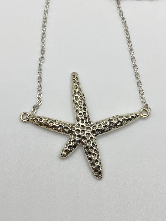 Sea Star Horizontal Bar Necklace