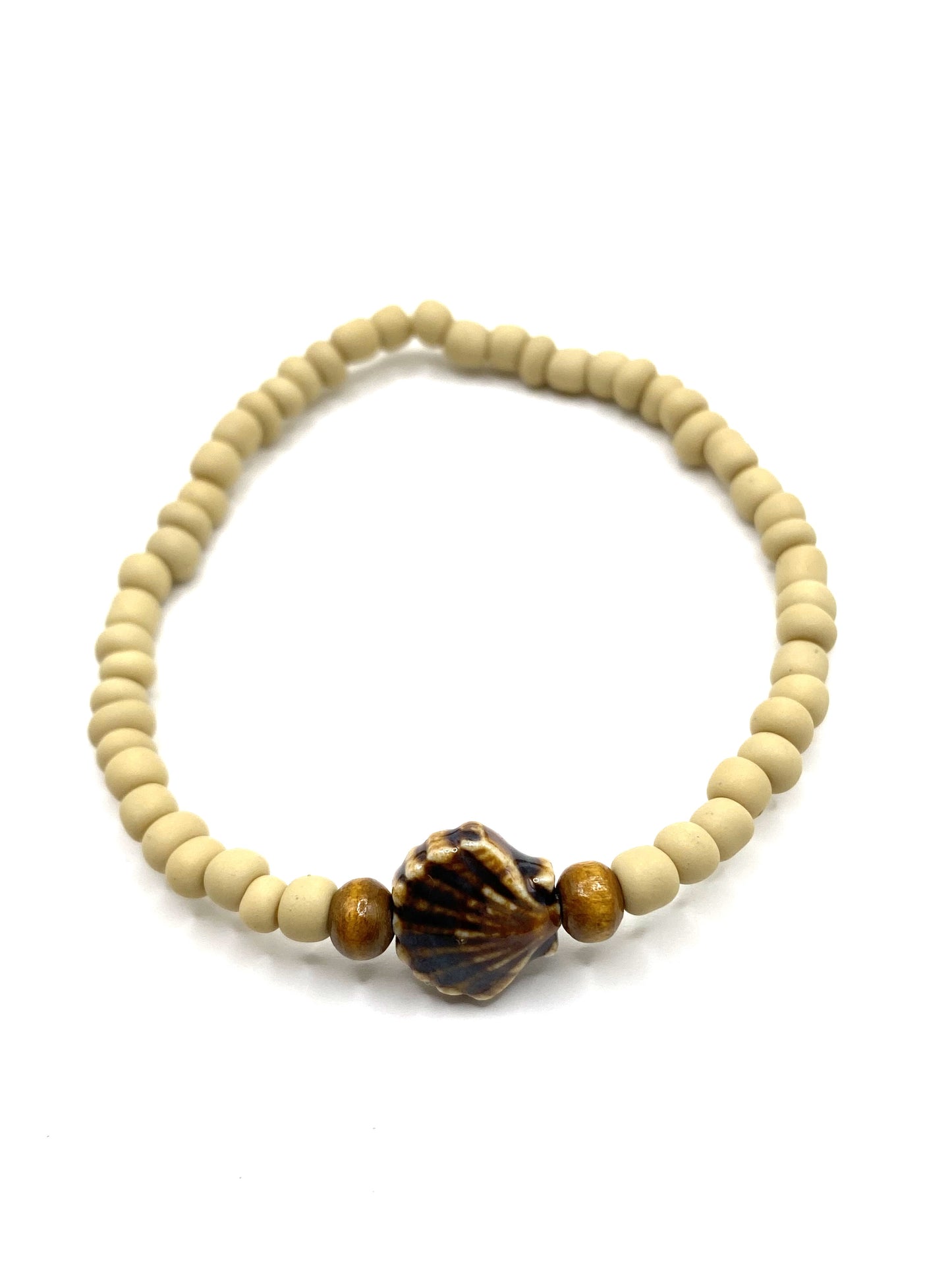 Beige Scallop Shell Bracelet