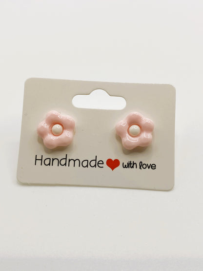 Wavy Flower Stud Earrings