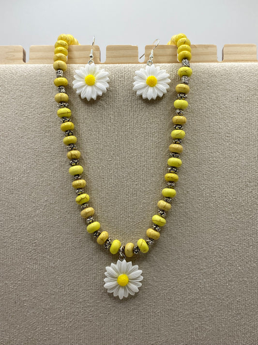 Yellow Daisy Jewelry Set