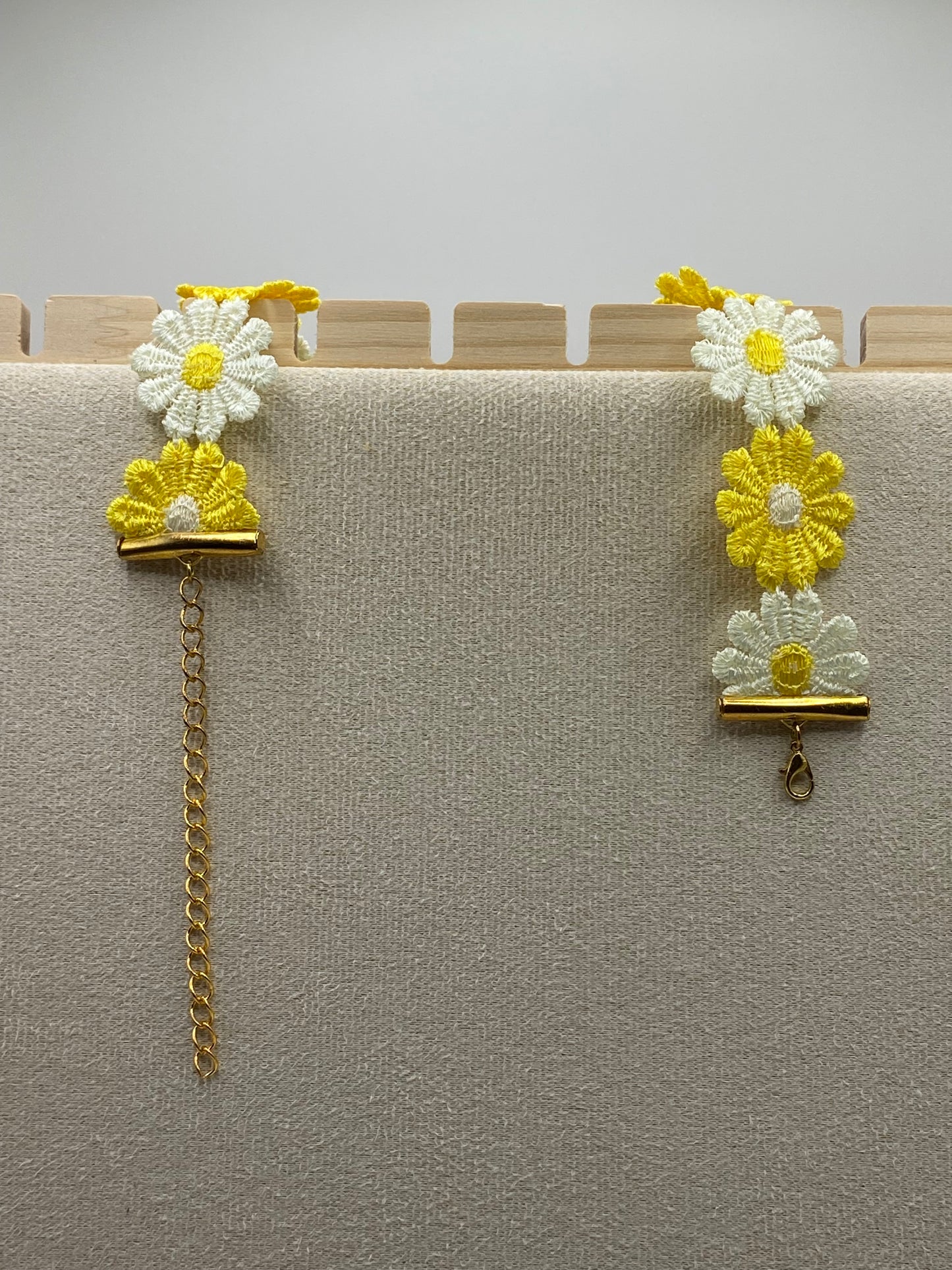 Yellow & White Embroidered Flower Choker