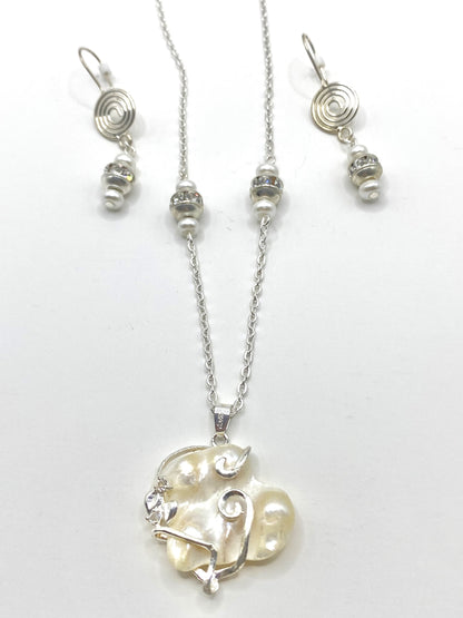 Wild Pearl Jewelry Set